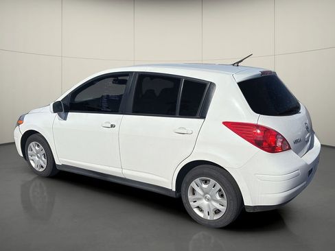 Used 2012 Nissan Versa 1.8 S image 5