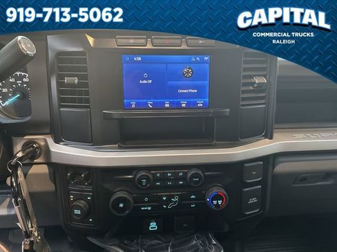 New 2024 Ford F550 4x4 Crew Cab Super Duty image 27