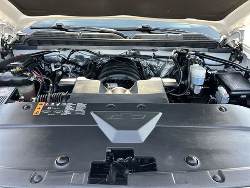 Used 2018 Chevrolet Silverado 1500 LT w/ All Star Edition AWD/4WD image 29