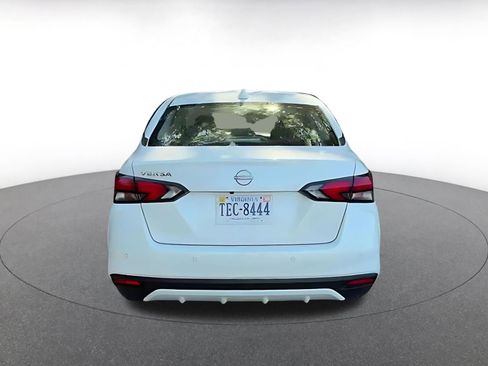 Used 2025 Nissan Versa SV FWD image 12