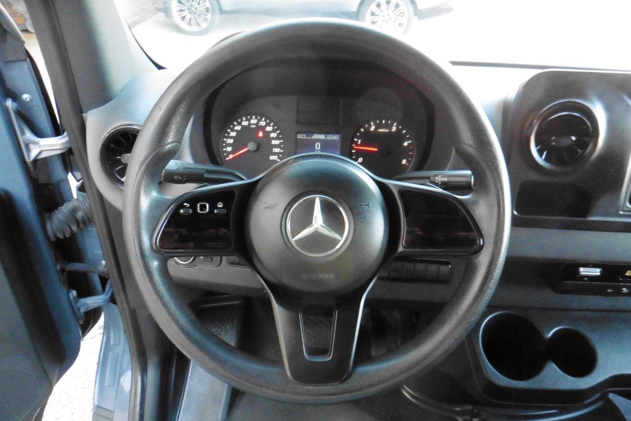 Used 2019 Mercedes-Benz Sprinter 144 image 6
