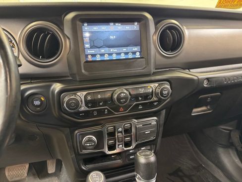 Used 2022 Jeep Wrangler Unlimited Sport AWD/4WD image 41