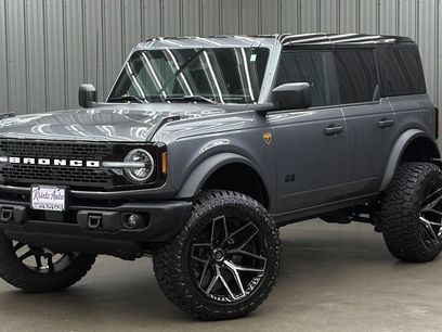 Used 2025 Ford Bronco Badlands w/ Black Appearance Package