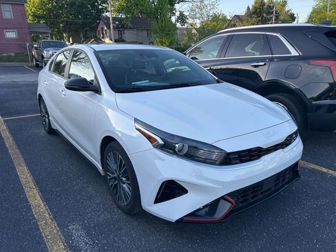 Used 2023 Kia Forte GT-Line w/ GT-Line Premium Package FWD image 6