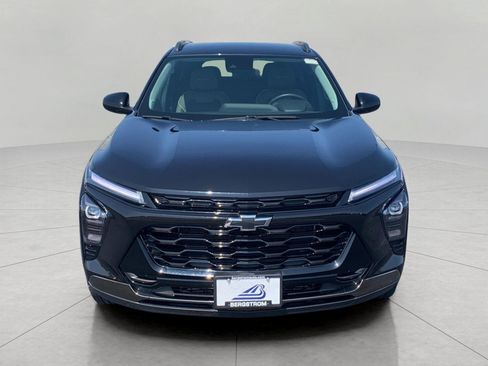 Used 2025 Chevrolet Trax ACTIV w/ Driver Confidence Package FWD image 3
