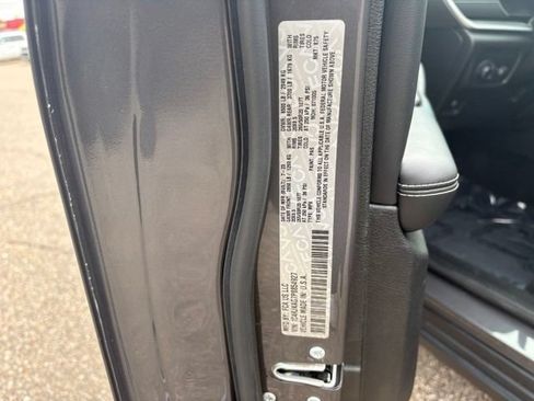 Used 2023 Jeep Grand Cherokee L Laredo AWD/4WD image 35