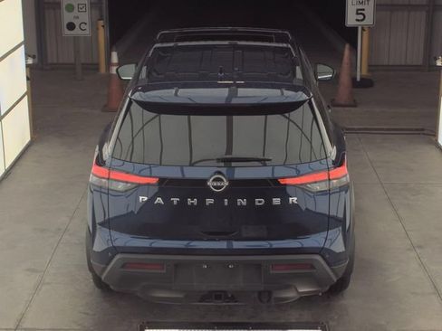 Certified 2025 Nissan Pathfinder SV w/ SV Premium Package FWD image 9