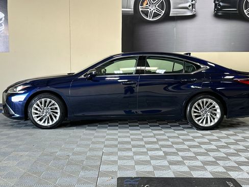 Used 2020 Lexus ES 350 w/ Luxury Package image 7