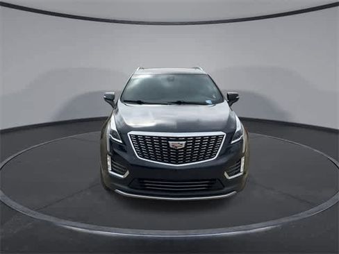Used 2021 Cadillac XT5 Premium Luxury image 3