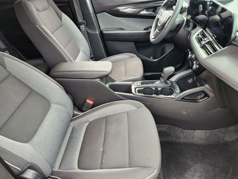 Certified 2025 Chevrolet TrailBlazer LT FWD image 15