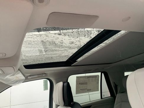 New 2026 Lincoln Navigator Reserve w/ Jet Appearance Package image 27