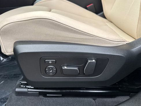 Used 2025 BMW X3 xDrive30i w/ Premium Package image 14