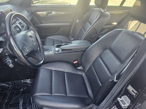 Used 2009 Mercedes-Benz C 350 Sport image 11
