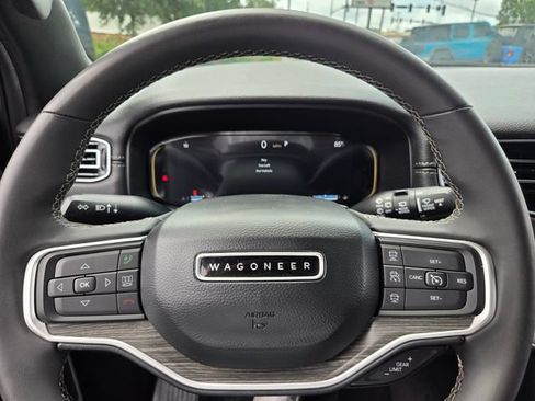 Used 2024 Jeep Wagoneer Series II w/ Flexible Seating Group RWD image 26
