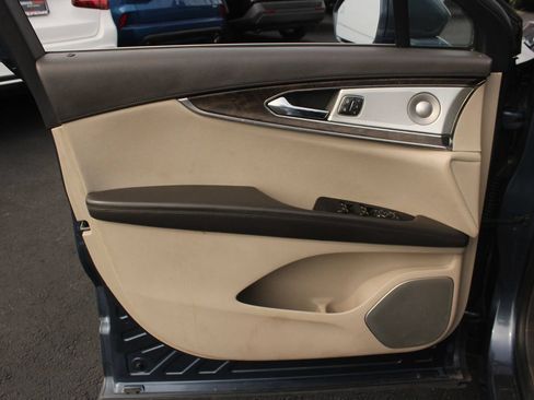 Used 2019 Lincoln Nautilus Reserve w/ Ultimate Package AWD/4WD image 13
