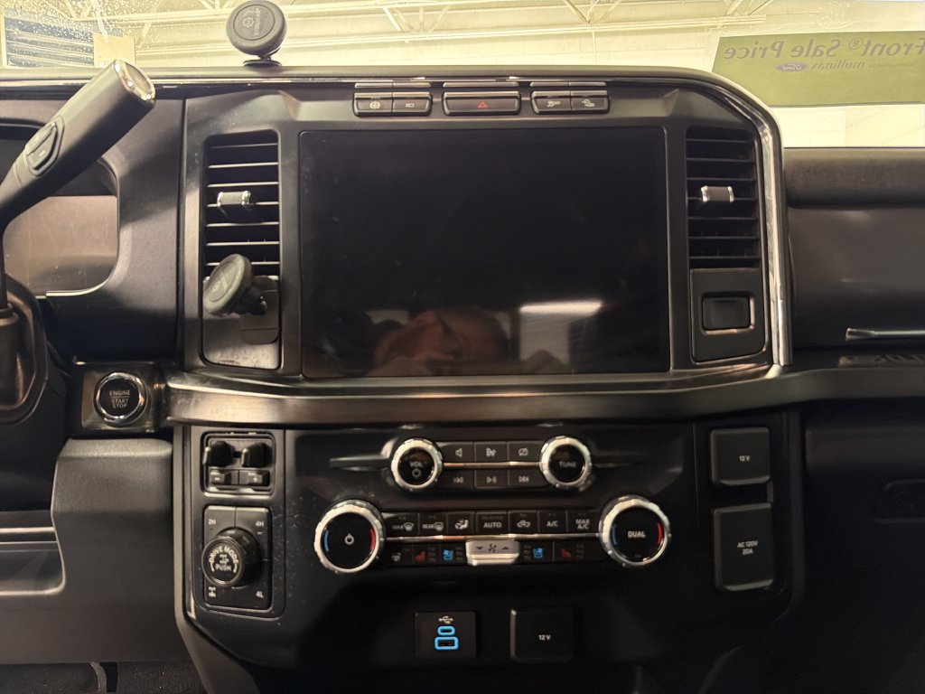 Used 2023 Ford F350 Lariat w/ Tremor Off-Road Package AWD/4WD image 21