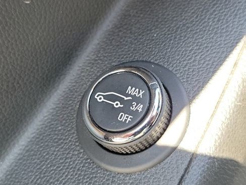 Certified 2023 Chevrolet Traverse LT image 15