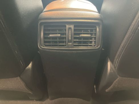 Used 2020 Nissan Rogue S image 26