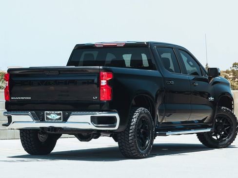 Used 2019 Chevrolet Silverado 1500 LT w/ Texas Edition image 3