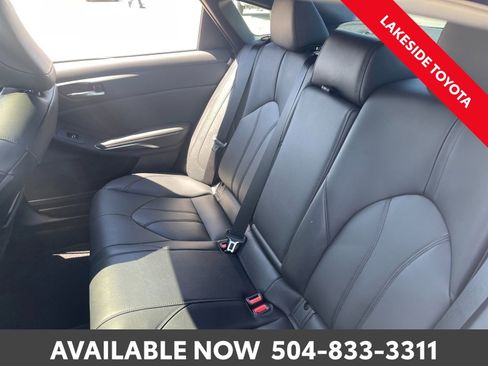 Used 2021 Toyota Avalon XLE w/ Moonroof Package image 23