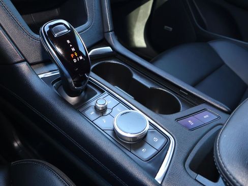 Certified 2024 Cadillac XT6 Luxury image 31