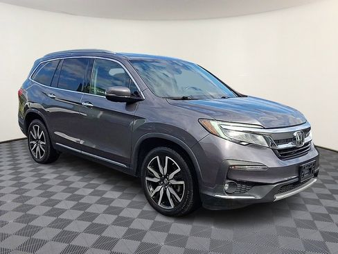 Used 2020 Honda Pilot Touring image 2