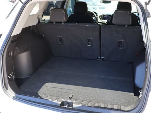 Used 2022 GMC Terrain SLE w/ Driver Convenience Package FWD image 24