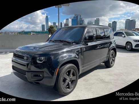 Used 2022 Land Rover Defender 110 SE image 1