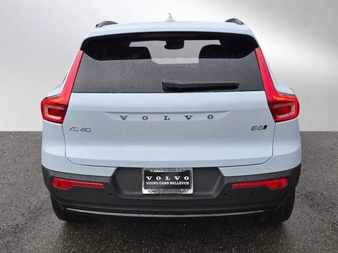 New 2026 Volvo XC40 B5 Plus w/ Protection Package Premier image 4