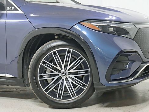 Used 2023 Mercedes-Benz EQS 450+ 4MATIC SUV w/ AMG Line Exterior Package image 5