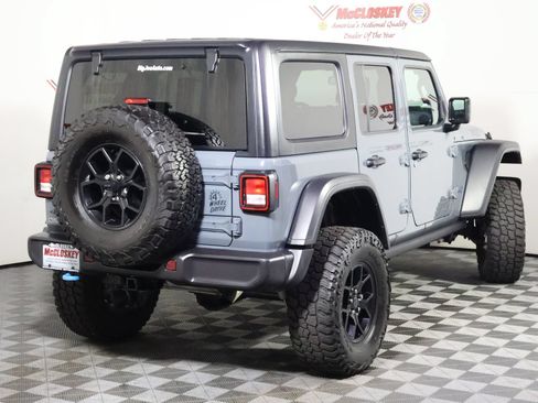 Used 2024 Jeep Wrangler Unlimited AWD/4WD image 6
