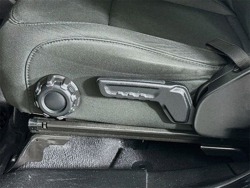 Used 2021 Jeep Wrangler Unlimited Sport image 23