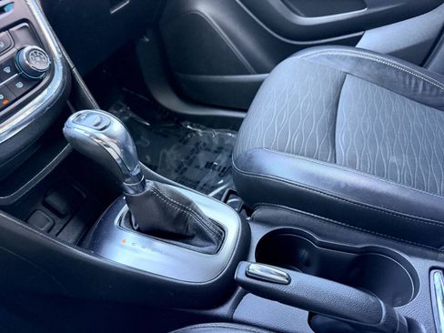 Used 2016 Buick Encore FWD image 36