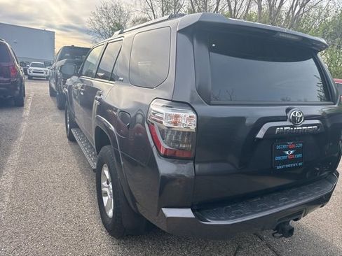 Used 2018 Toyota 4Runner SR5 Premium AWD/4WD image 5