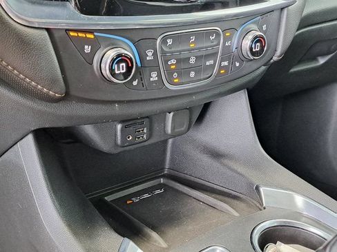 Used 2022 Chevrolet Traverse Premier w/ Redline Edition AWD/4WD image 17
