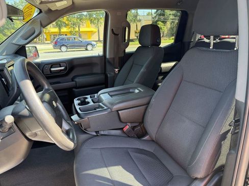 Used 2019 Chevrolet Silverado 1500 Custom w/ Custom Value Package RWD image 10