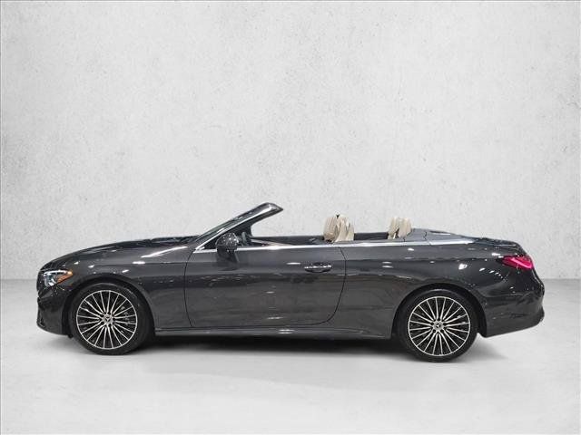 Used 2027 Mercedes-Benz CLE 450 4MATIC Cabriolet image 9