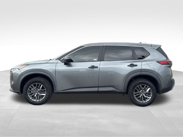 Used 2023 Nissan Rogue S FWD image 2