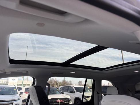 New 2026 GMC Acadia Denali w/ Super Cruise Package image 22