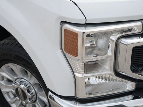 Certified 2022 Ford F350 XLT w/ XLT Value Package RWD image 3