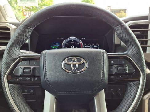 Used 2024 Toyota Tundra Limited image 20