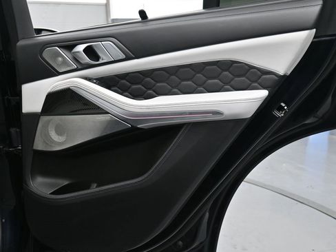 Used 2020 BMW X5 M Competition image 24