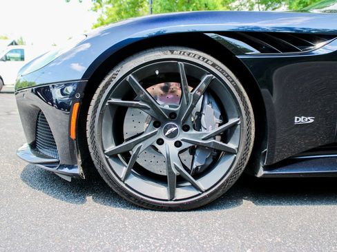Used 2019 Aston Martin DBS Superleggera RWD image 7