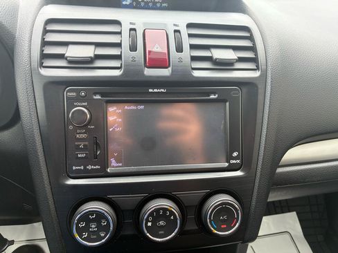 Used 2014 Subaru Forester 2.5i Premium AWD/4WD image 21