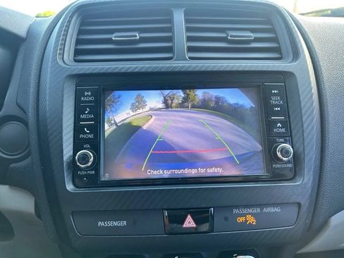 Used 2018 Mitsubishi Outlander Sport ES FWD image 22