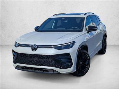 New 2026 Volkswagen Tiguan SE R-Line