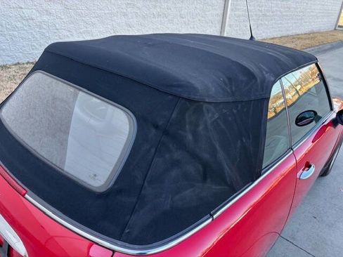 Used 2005 MINI Cooper Convertible image 15