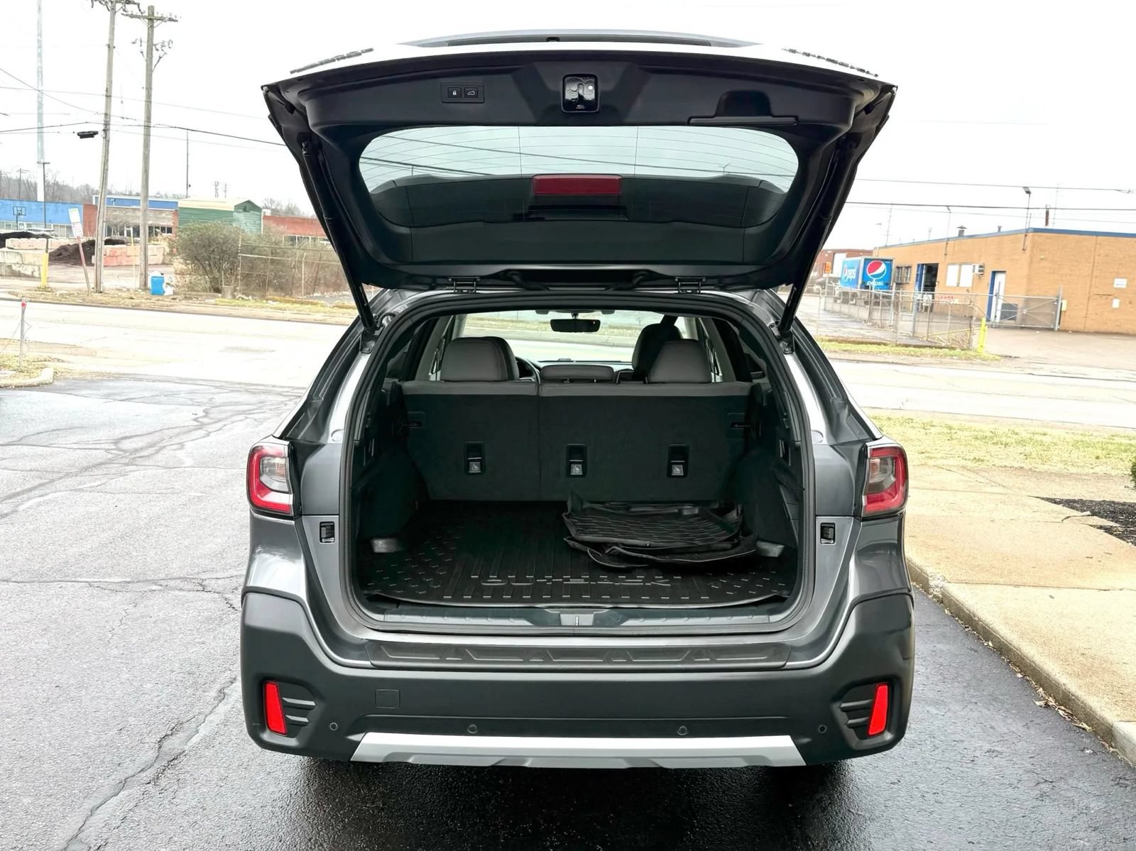 Used 2022 Subaru Outback Limited w/ Popular Package #2 AWD/4WD image 9