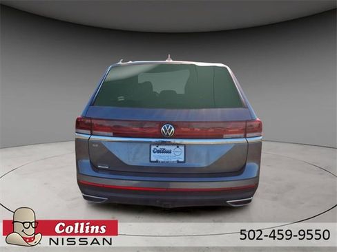 Used 2025 Volkswagen Atlas SE image 7