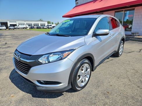 Used 2016 Honda HR-V EX image 8